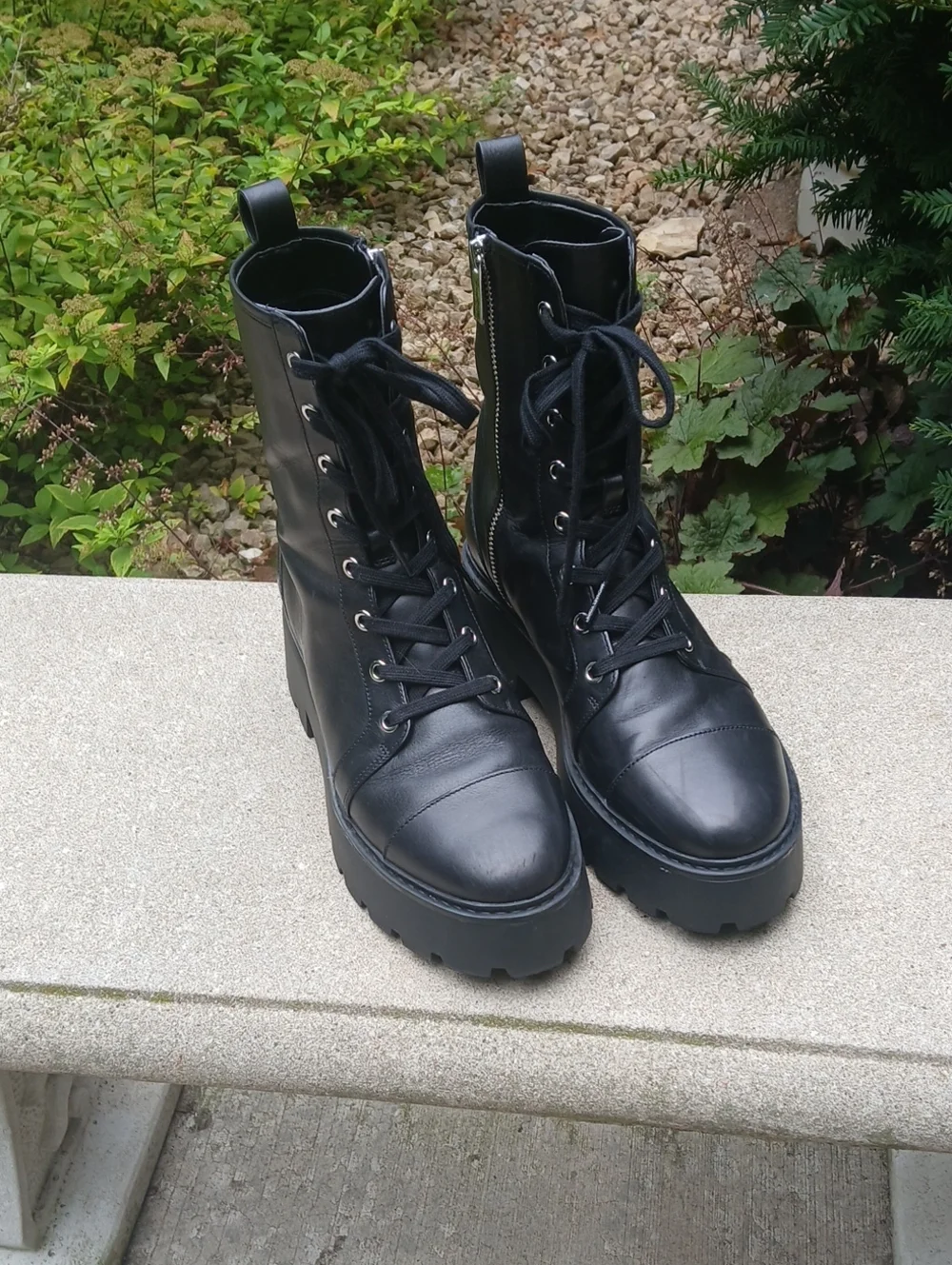 Michael Kors Blake Leather Combat Boots, platform lug-sole boots Sz 9 M